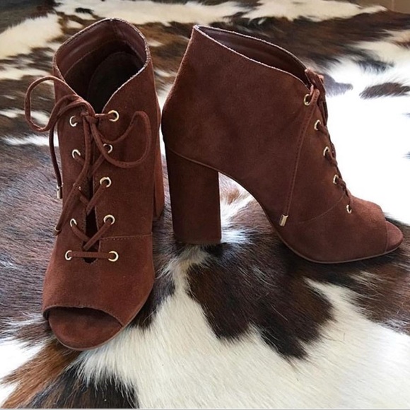 Rust Lace Up Gladiator Chic Peep Toe Ankle Bootie - Picture 2 of 2